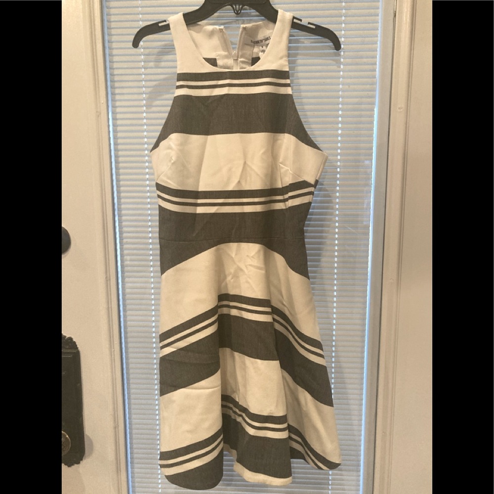 Elizabeth and James dress